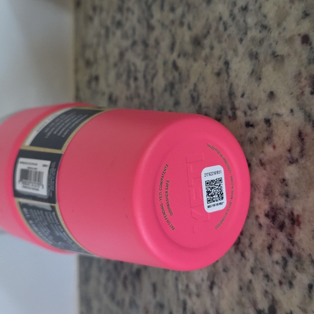Yeti 20 oz Rambler Stackable - Picture 6 of 7